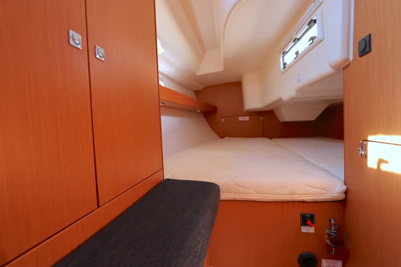 Bavaria 33 Cruiser foto 22