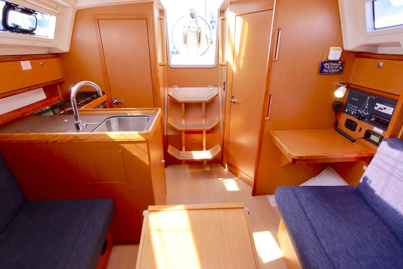 Bavaria 33 Cruiser foto 8