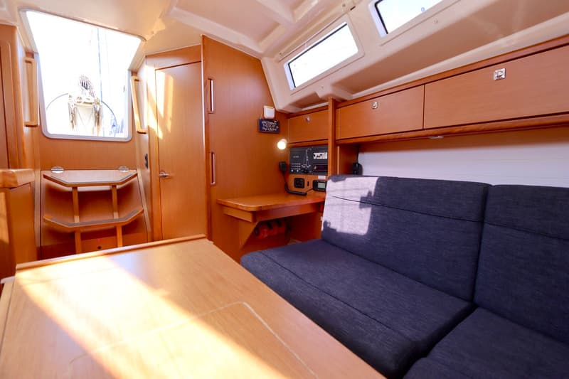 Bavaria 33 Cruiser foto 10