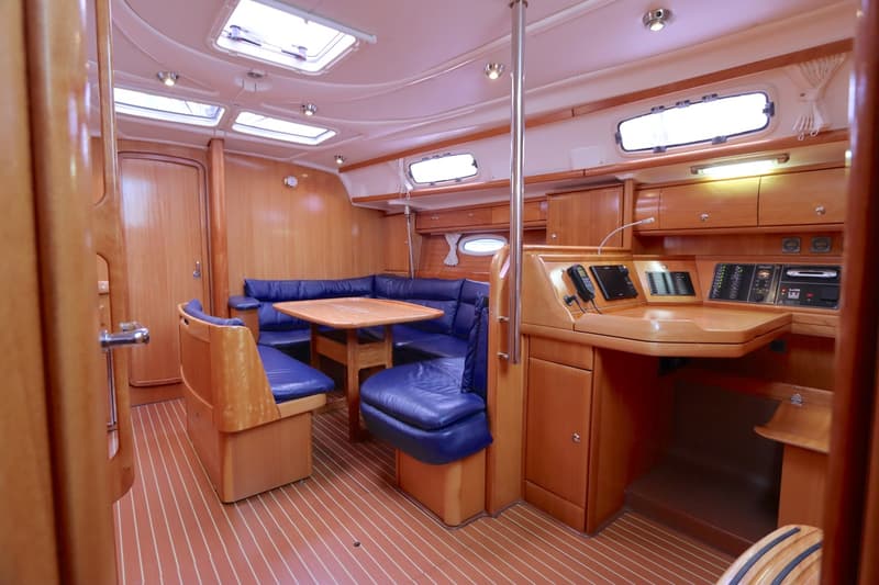 Bavaria 42-3 Cruiser foto 4