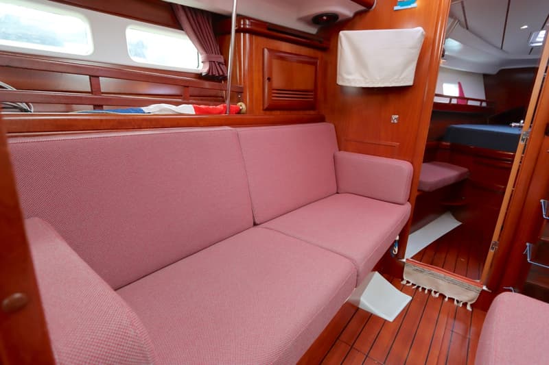 Beneteau Oceanis 423 Clipper foto 13