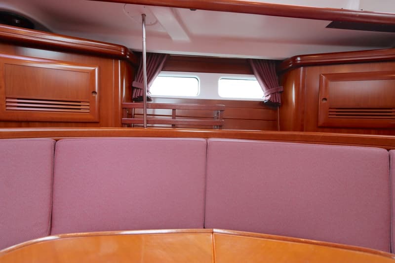 Beneteau Oceanis 423 Clipper foto 15