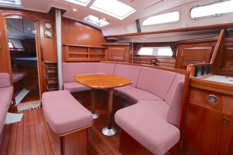 Beneteau Oceanis 423 Clipper foto 19