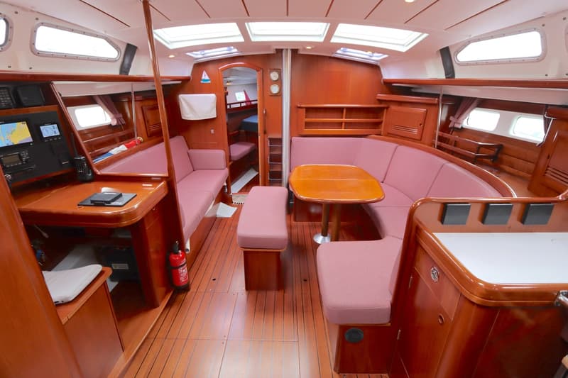 Beneteau Oceanis 423 Clipper foto 3
