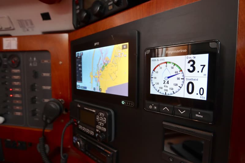 Beneteau Oceanis 423 Clipper foto 5