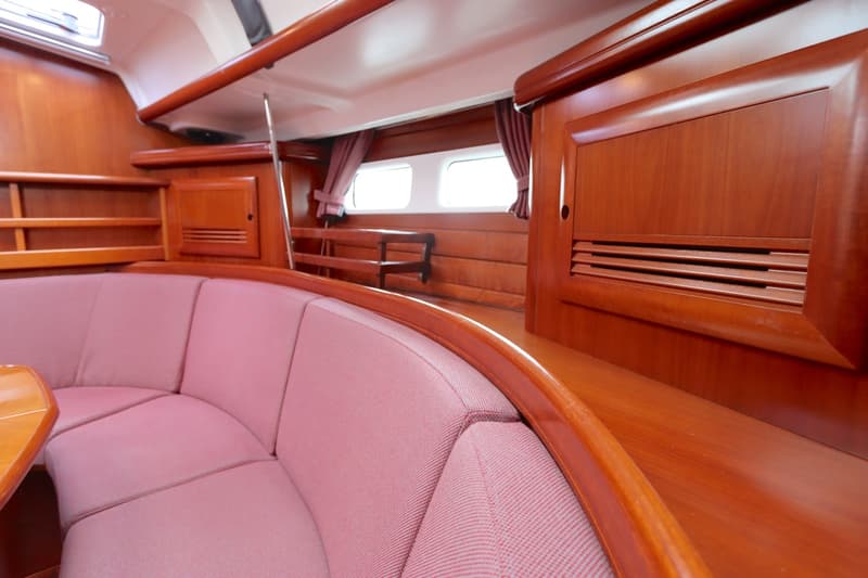 Beneteau Oceanis 423 Clipper foto 8