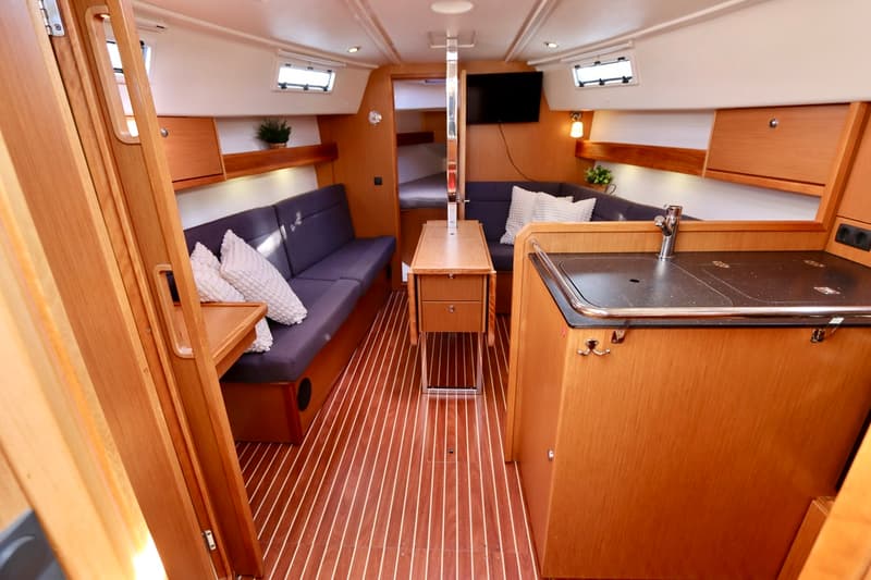 Bavaria 32 Cruiser foto 2