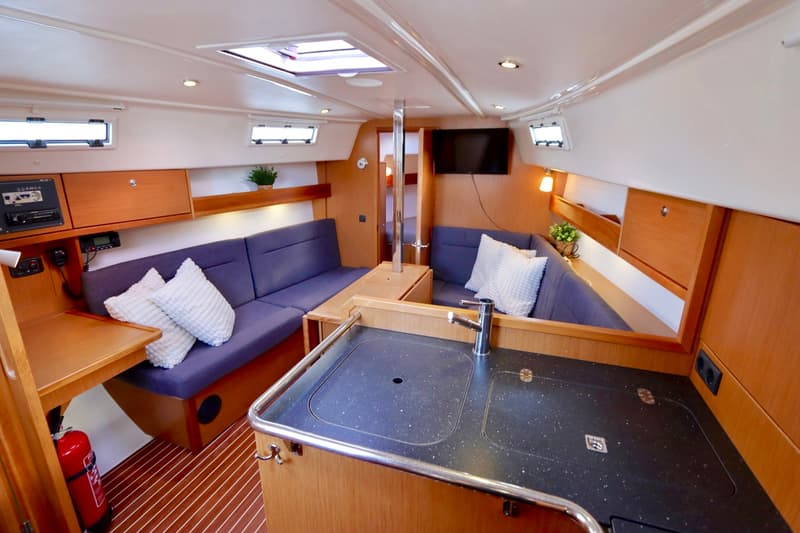Bavaria 32 Cruiser foto 12