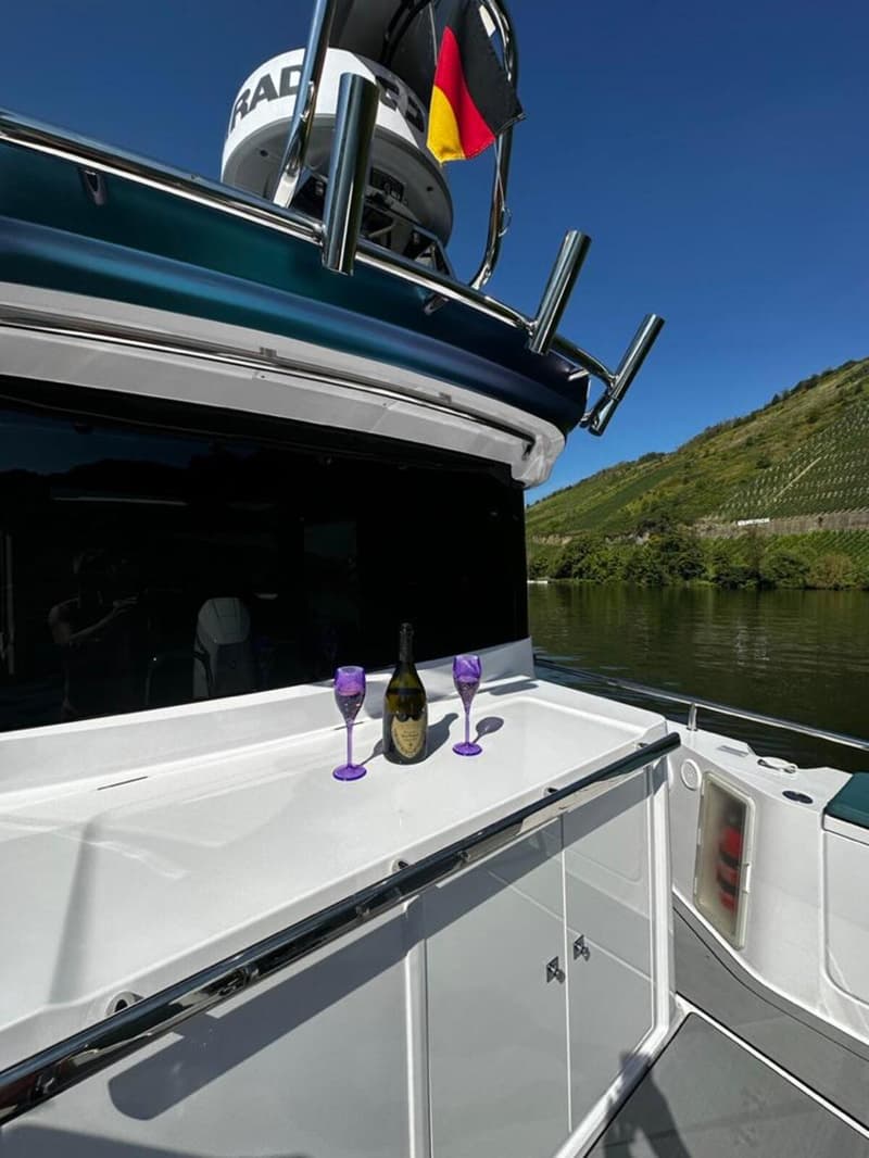Axopar 28 Cabin foto 17