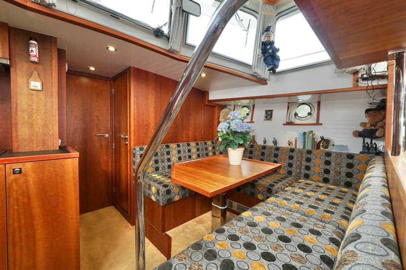 Serious Yachts Serious Yachts Gently Low Bridge 45 Sedan foto 29