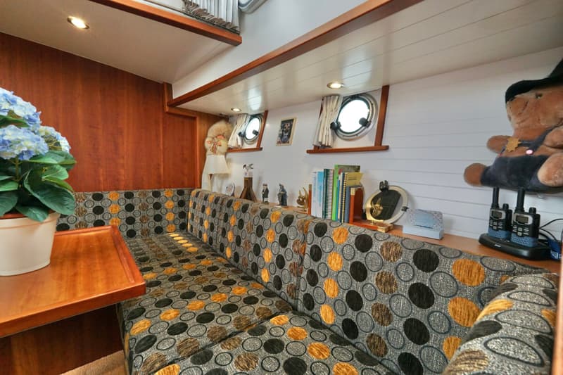 Serious Yachts Serious Yachts Gently Low Bridge 45 Sedan foto 33