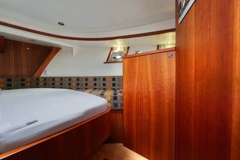 Serious Yachts Serious Yachts Gently Low Bridge 45 Sedan foto 37