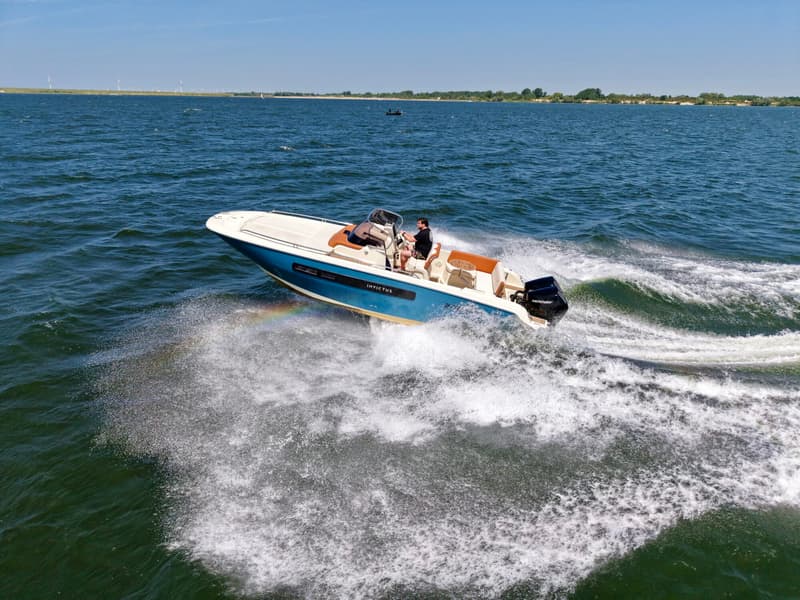 Invictus Invictus 270 CX foto 5