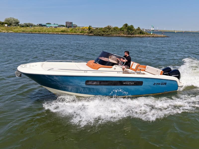 Invictus Invictus 270 CX foto 7