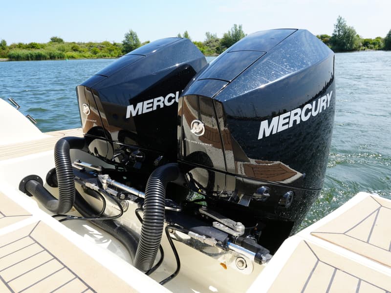 Invictus Invictus 270 CX foto 8