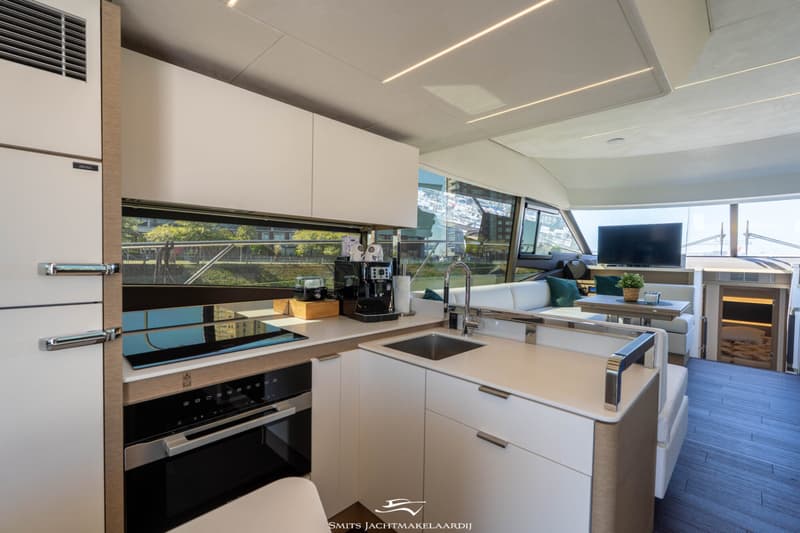 Prestige Prestige 590 Flybridge foto 7