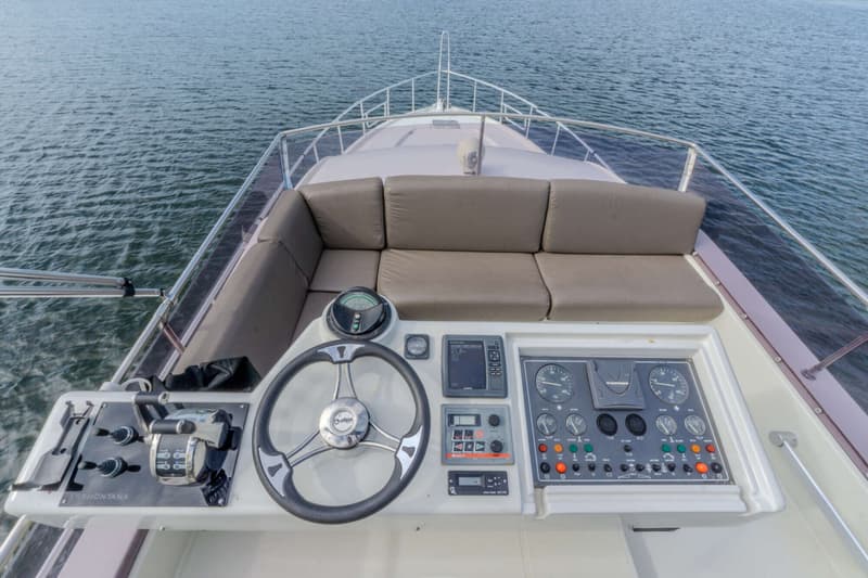 Mochi Craft Mochi Craft 43 Flybridge foto 10