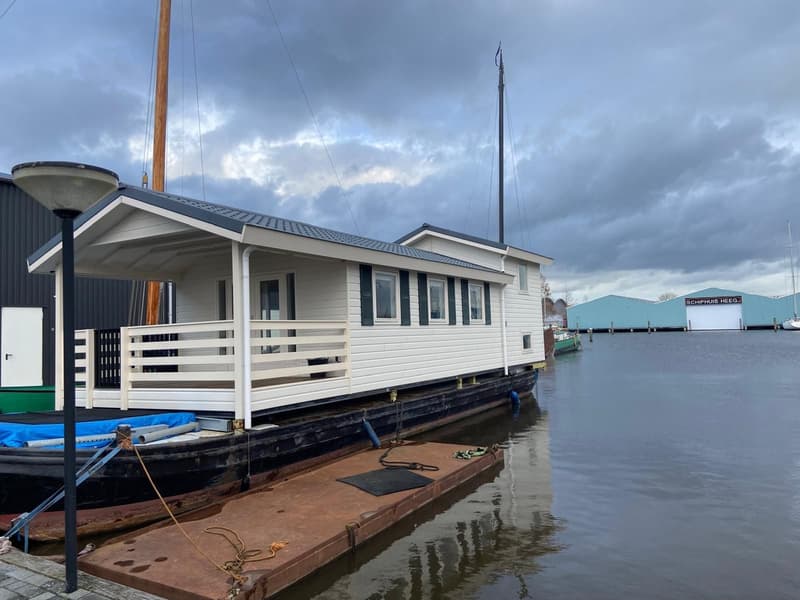 Woonark 17.00 Zonder Vaste Ligplaats foto 1