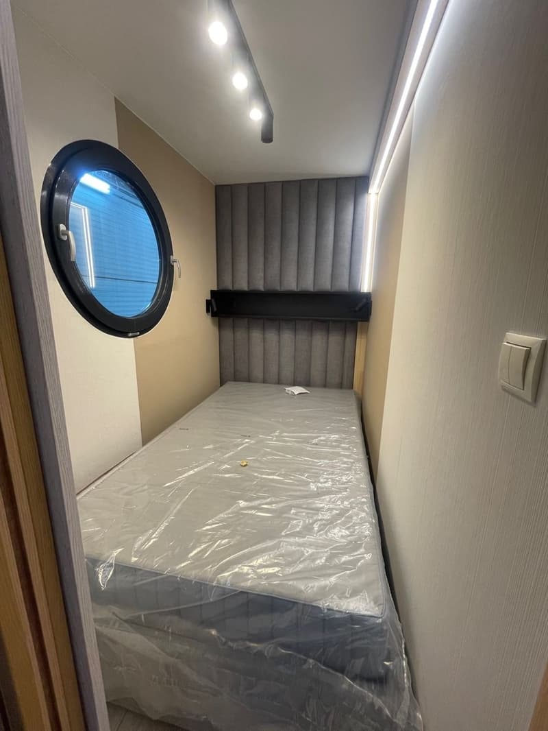 Shogun Mobile Houseboat foto 13