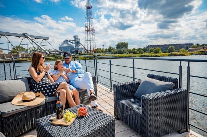 Shogun Mobile Houseboat foto 16