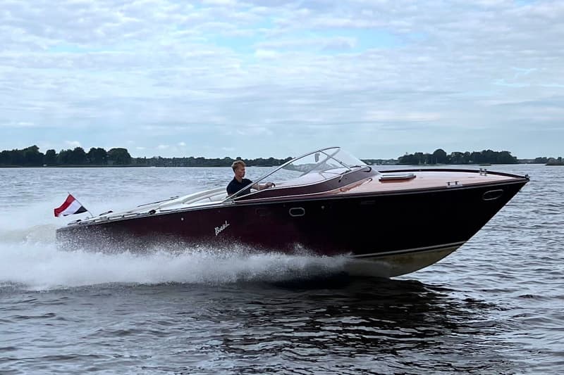 Boesch 850 Runabout Deluxe foto 1