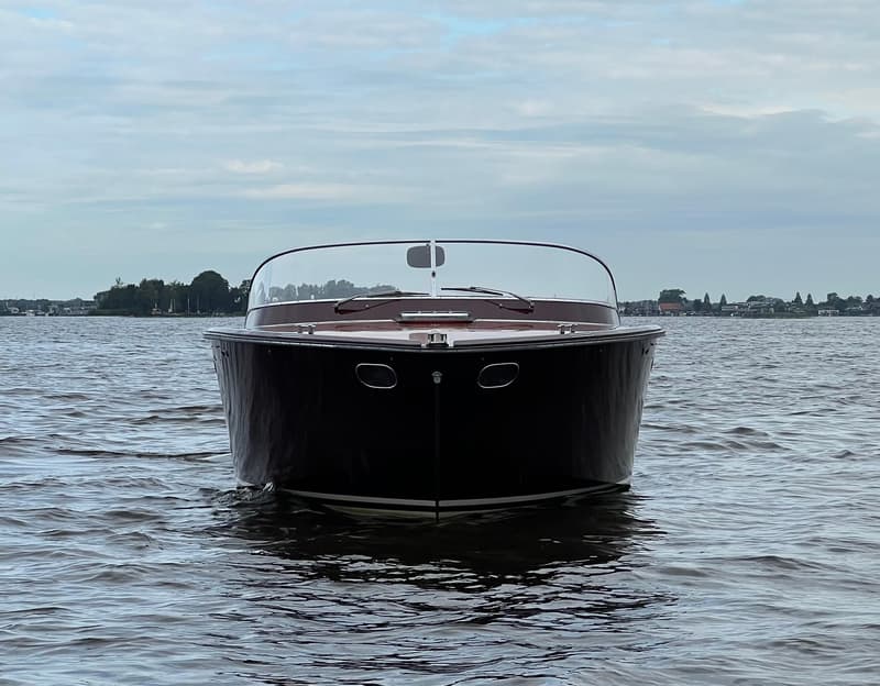 Boesch 850 Runabout Deluxe foto 9