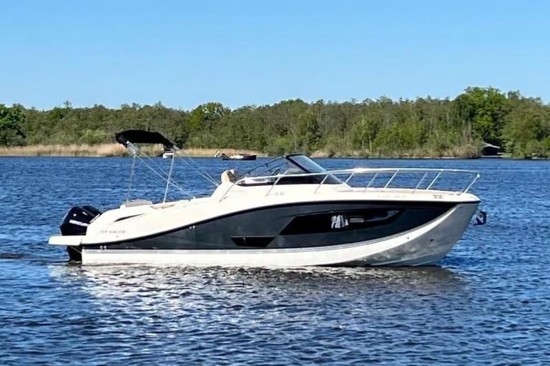 Quicksilver Activ 875 Sundeck foto 1