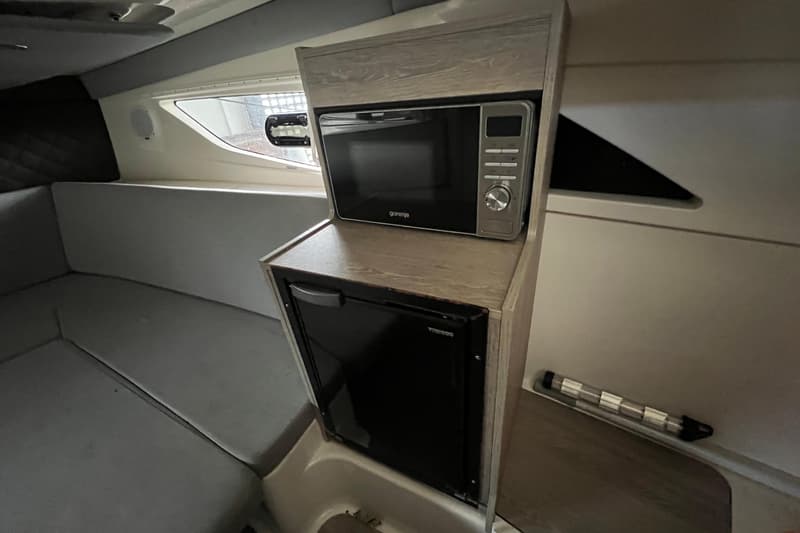 Quicksilver Activ 875 Sundeck foto 19