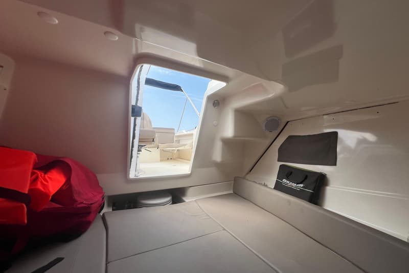 Quicksilver Activ 755 Sundeck foto 13