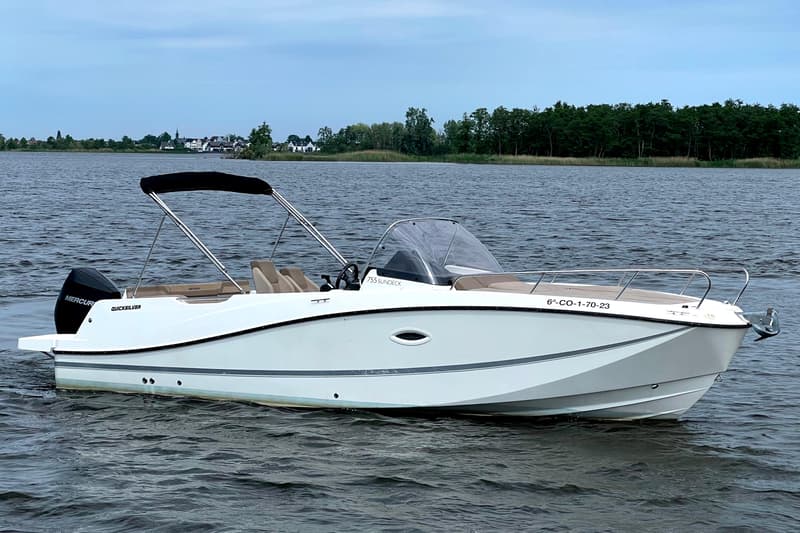 Quicksilver Activ 755 Sundeck foto 6
