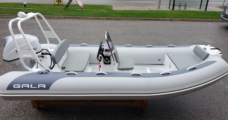Gala A360l motor naar keuze 8/40pk Honda. foto 4