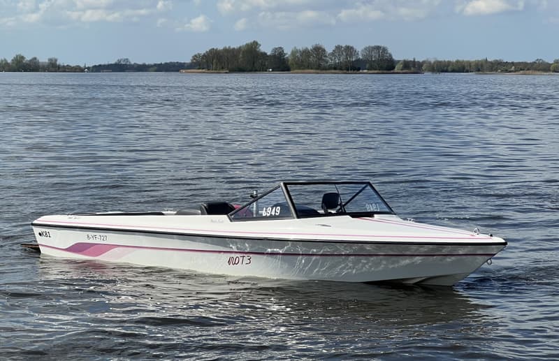 Malibu Euro F3 waterski boot v8 LPG/Benzine foto 1