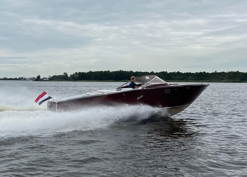 Boesch 850 Runabout Deluxe foto 16