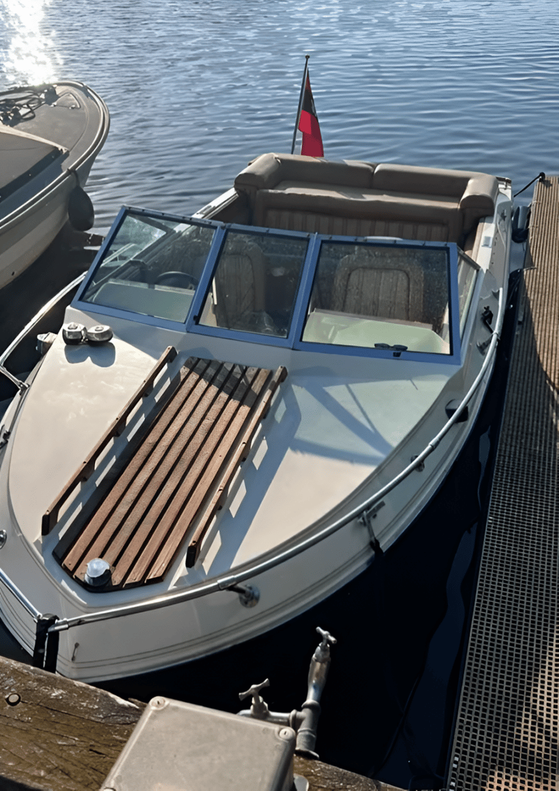 Webcrafft Speedboot met 170 pk Mercruiser foto 1