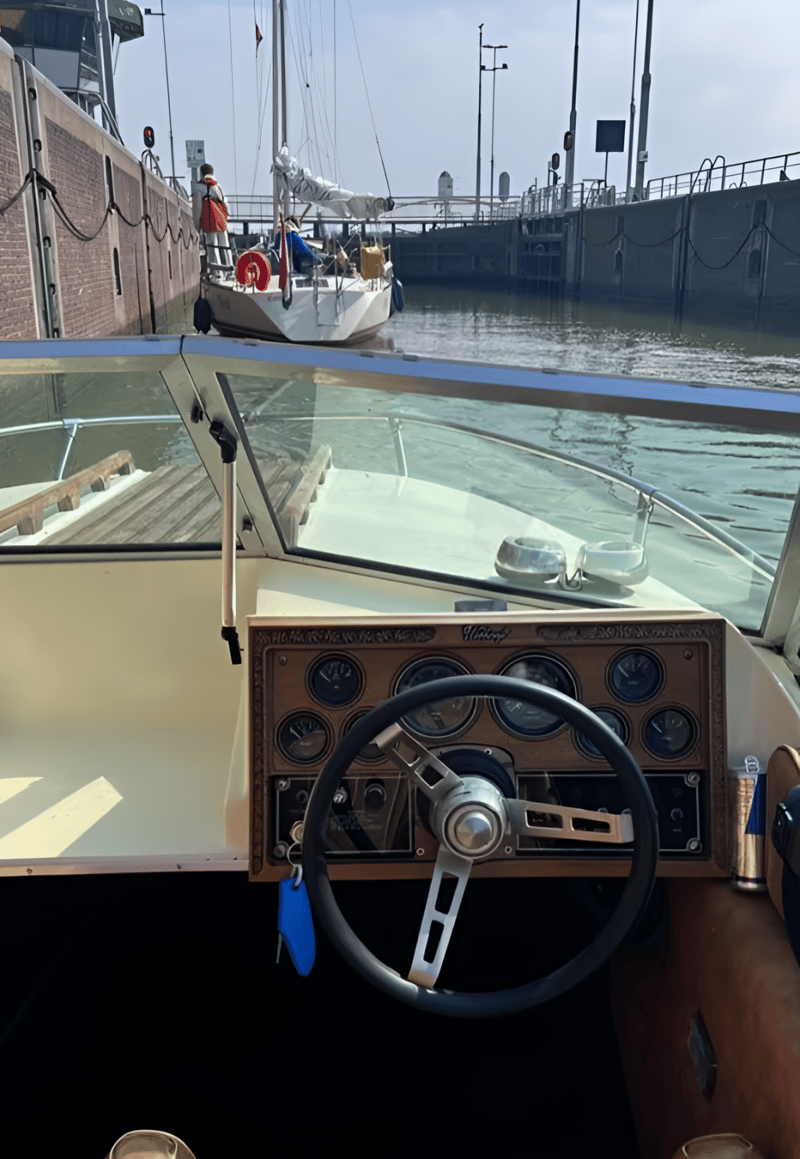 Webcrafft Speedboot met 170 pk Mercruiser foto 3