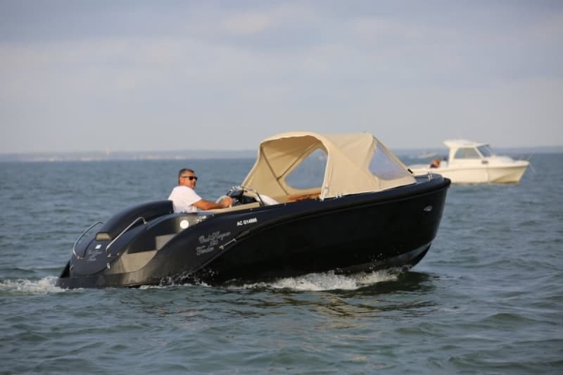 Oud Huijzer 580 Tender foto 2