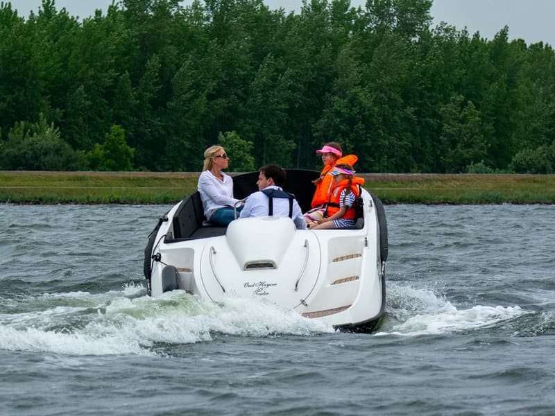 Oud Huijzer 580 Tender foto 9