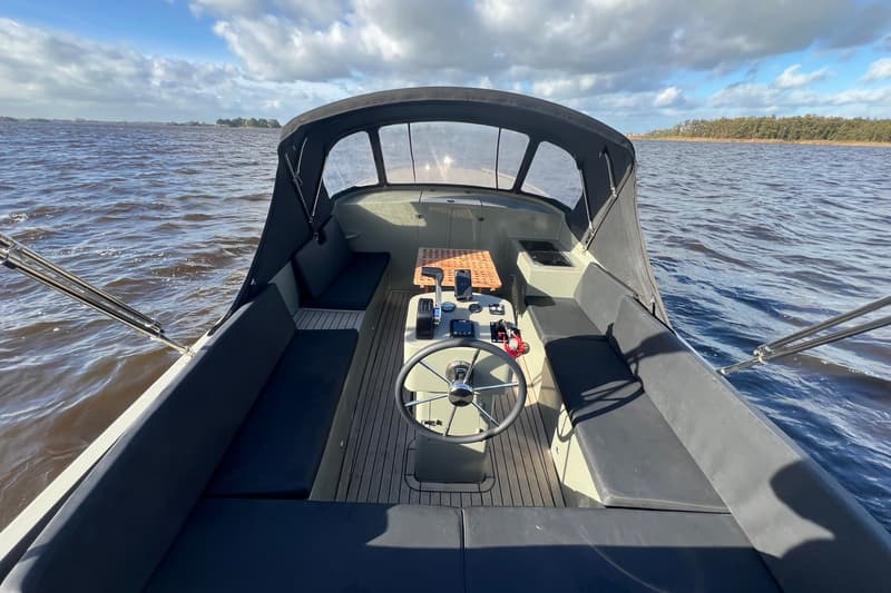 Waterman 8.0 Cabin foto 14