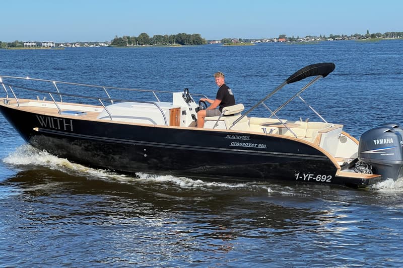 Center Console Blackfish Crossover 900 foto 13