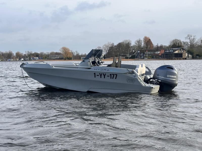 Roto  HYDRA 530 met 100 PK Yamaha foto 2
