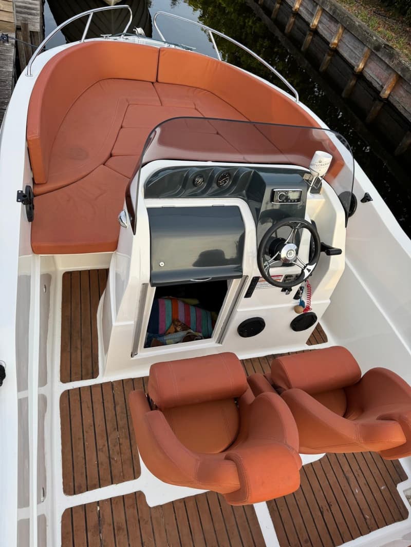King 550 open Consoleboot – Honda 100 PK – compleet en direct vaarklaar foto 6