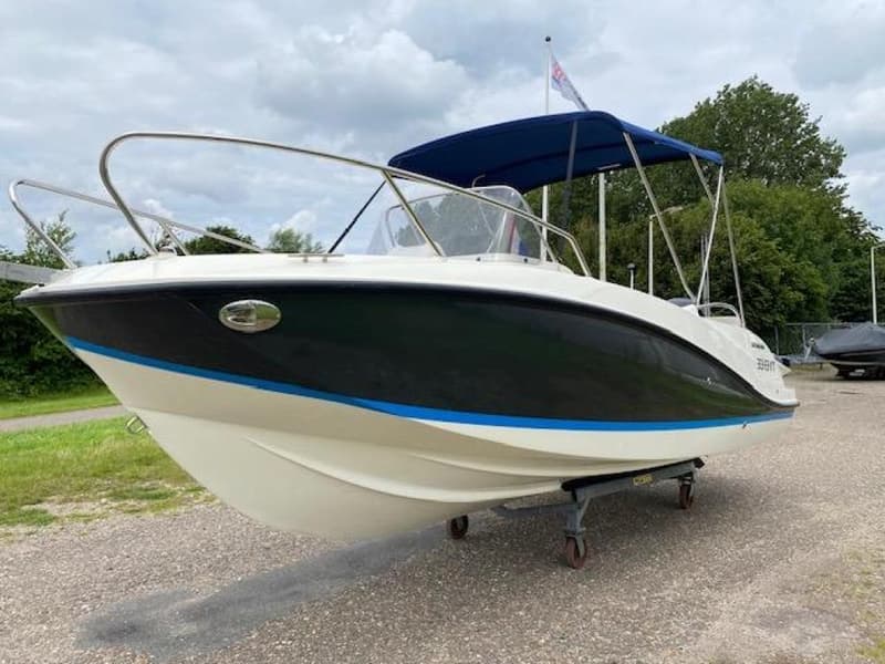 Quicksilver Activ 605 foto 1