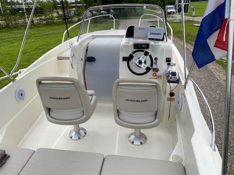 Quicksilver Activ 605 foto 2