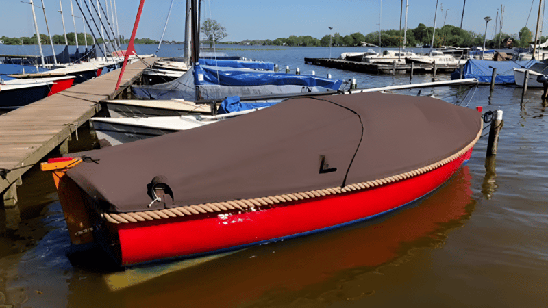 Prachtige houten sloep 7m. 6-8 pers. zonder motor foto 4