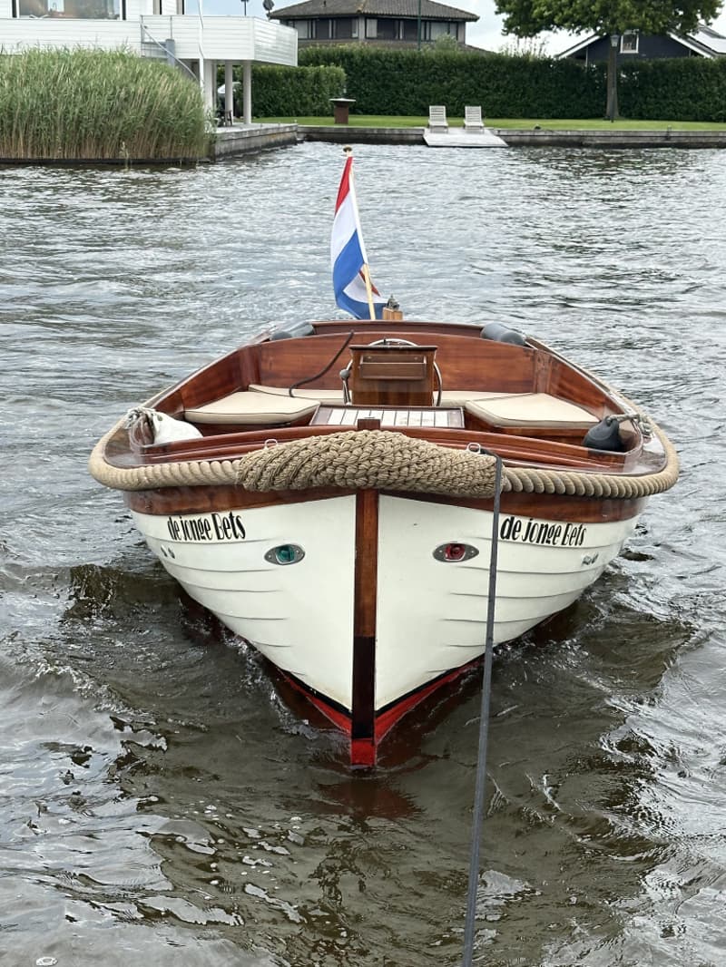 Spiegelsloep ' Kapiteinssloep ' foto 7