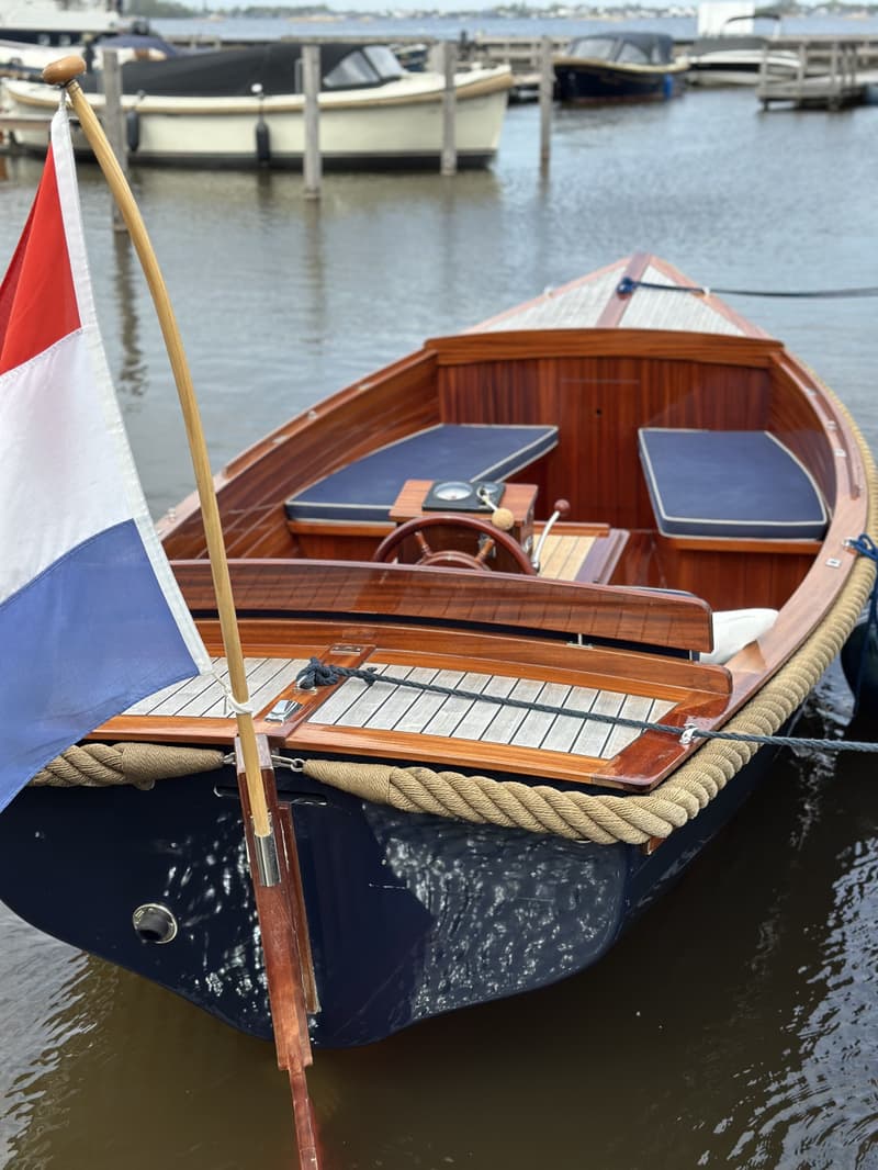 Akerboom Spiegelsloep 5.70 – Tijdloze klassieker met Vetus diesel Inboard foto 8