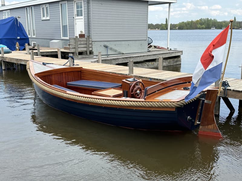 Akerboom Spiegelsloep 5.70 – Tijdloze klassieker met Vetus diesel Inboard foto 9