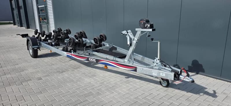 Kicktrailer KT1800 XL Multiroller LED foto 2