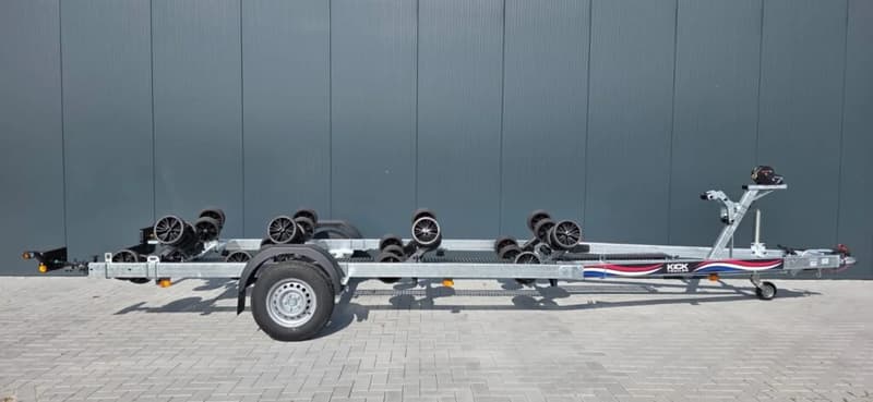 KickTrailer KT1300 XL Multiroller LED foto 1