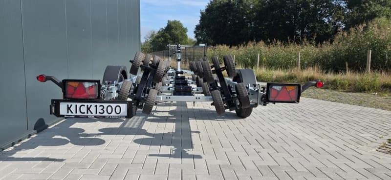 KickTrailer KT1300 XL Multiroller LED foto 11